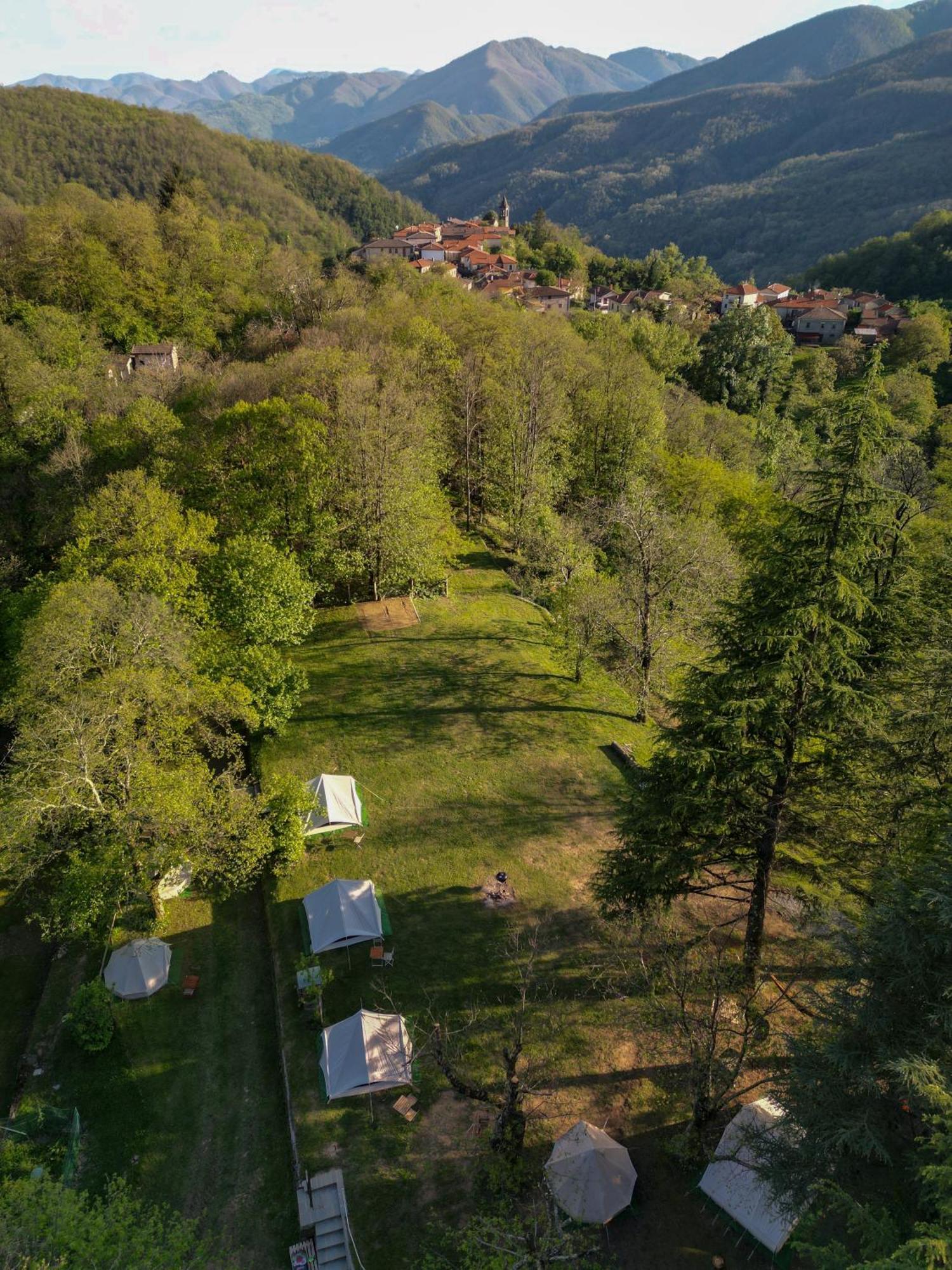 Camping Grondola - Federicofarm Pontremoli Zimmer foto