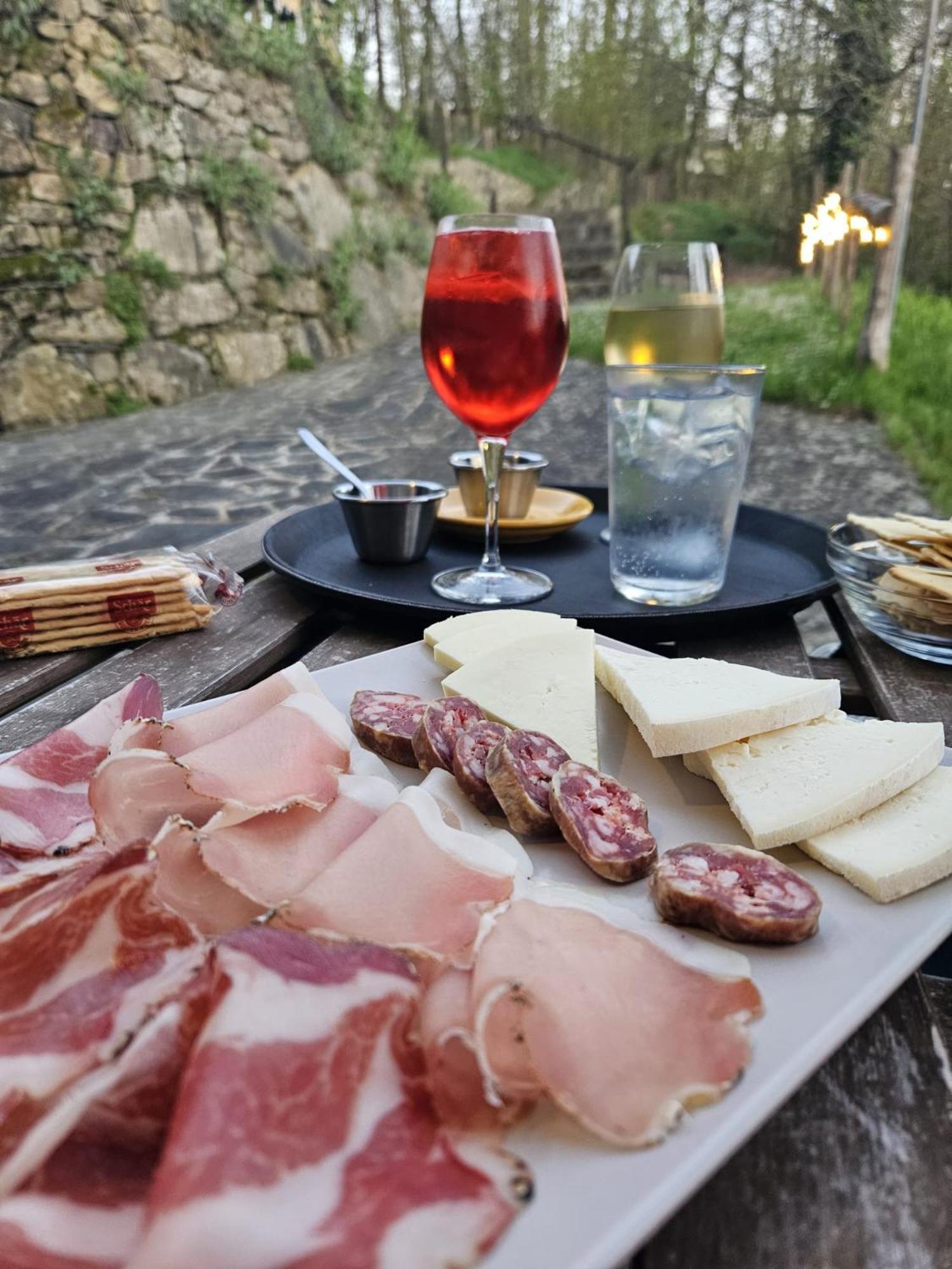 Camping Grondola - Federicofarm Pontremoli Exterior foto